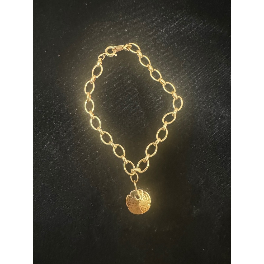 Gold Tone Sand Dollar Charm Link Chain Bracelet 7.5 Inch Coastal Beach Jewelry